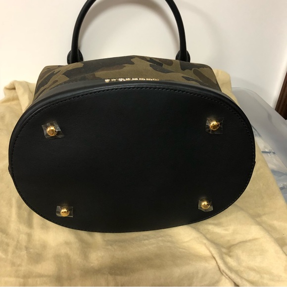 Burberry Prorsum Suede Camouflage Bucket Bag - Picture 5 of 8
